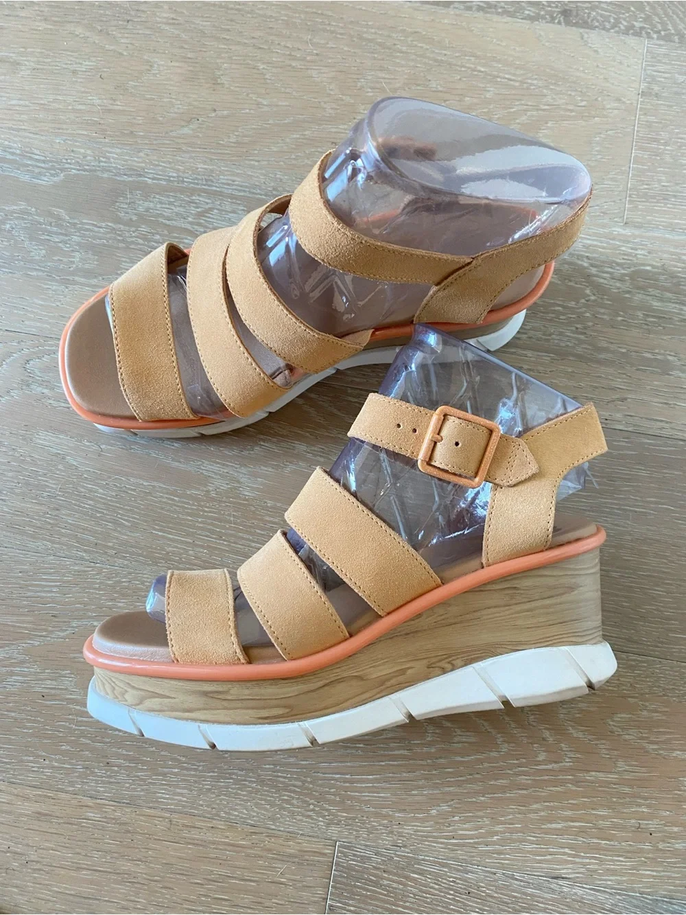 Sorel Joanie III Ankle Strap wedge platform trek Sandals orange peach size 9